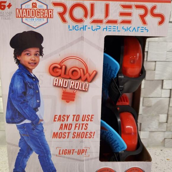 Madd Gear Rollers Light Up Heel Skates for Childrens Shoes Action Skates - Picture 2 of 11